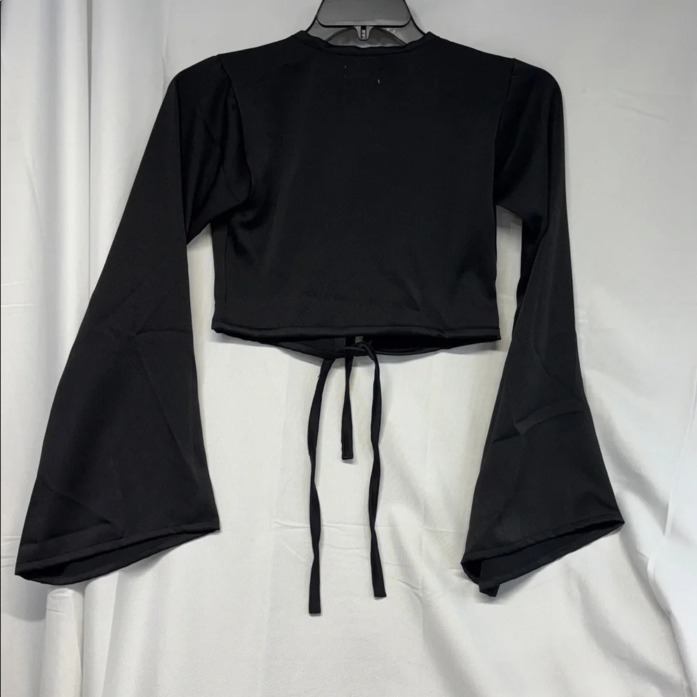 VELLAROSA two tie open front Black long Bell Sleeve Crop Top shirt top blouse xs